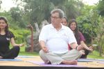 Subhash Ghai doing yoga practice along with his daughter and grandchildren at Whistling Woods International on 15th June 2017 (9)_5942a12026f9a.JPG