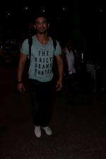 Sushant Singh Rajput at the Airport on 20th June 2017 (6)_59494e8a6ea4d.JPG