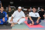 Jackie Shroff, Amruta Fadnavis celebrate World Yoga Day in Mumbai on 21st June 2017-1 (34)_594a741636af2.JPG