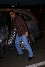 Gulshan Grover at the Airport on 21st June 2017 (4)_594b33efe2d0d.JPG