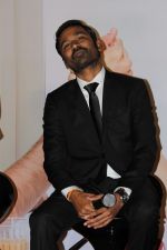 Dhanush at the trailer & music launch of VIP 2 on 25th June 2017 (34)_594fe7b0d6a4a.JPG