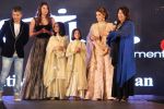 Vikram Phadnis, Anushka Ranjan, Anu Ranjan during Be with Beti Chairity Fashion Show on 25th June 2017 (31)_5950976d7bb51.JPG