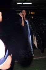 Neha Dhupia spotted at the airport on 27th June 2017 (7)_59531aff49fb8.JPG