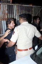 Shah Rukh Khan Spotted At Khar Social on 3rd July 2017 (37)_595b3f751c2f6.JPG