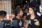 Shah Rukh Khan, Anushka Sharma Spotted At Khar Social on 3rd July 2017 (35)_595b3f76c9c4c.JPG