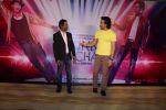 Tiger Shroff, Nawazuddin Siddiqui at the Song Launch Swag For Film Munna Michael on 5th July 2017 (49)_595cc15e57457.JPG