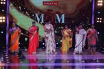 Sridevi on the sets of Sa Re Ga Ma Pa For Promoting Film Mom on 5th July 2017 (33)_595da72af1e4d.JPG