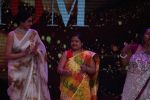 Sridevi on the sets of Sa Re Ga Ma Pa For Promoting Film Mom on 5th July 2017 (41)_595da73bdbd7c.JPG