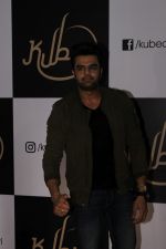 Manish Paul at the Red Carpet Launch Of Kube on 8th July 2017 (74)_5961c054dc5f2.JPG