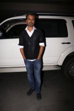 Nawazuddin Siddiqui Spotted At Airport on 9th July 2017 (10)_5963054588727.JPG