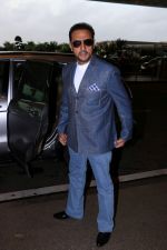 Gulshan Grover Spotted At Airport on 11th July 2017 (1)_5965b1ef5e46a.JPG