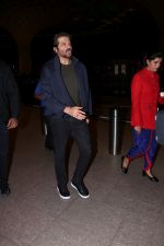 Anil Kapoor Spotted At Airport on 13th July 2017 (7)_5968660b8a628.JPG