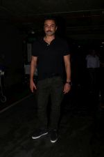 Bobby Deol Spotted At Airport on 15th July 2017 (18)_5969869f9d4a7.JPG