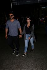 Aftab Shivdasani & His Wife Nin Dusanj Spotted At Airport Returns From IIFA on 18th July 2017 (3)_596db2ca4500a.JPG