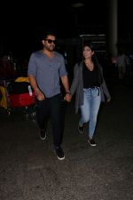 Aftab Shivdasani & His Wife Nin Dusanj Spotted At Airport Returns From IIFA on 18th July 2017 (6)_596db2ccd3457.JPG