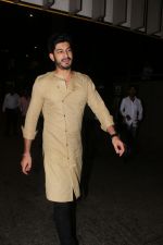Mohit Marwah Spotted At Airport Returns From IIFA on 17th July 2017 (25)_596d7a320ef5e.JPG