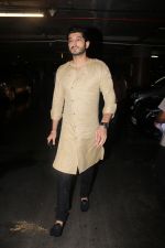 Mohit Marwah Spotted At Airport Returns From IIFA on 17th July 2017 (27)_596d7a34027a8.JPG