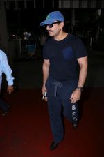 Saif Ali Khan Spotted At Airport Returns From IIFA on 17th July 2017 (8)_596db33d016d6.JPG
