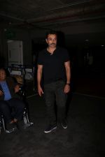 Bobby Deol Spotted At Airport on 18th July 2017 (4)_596ed79752682.JPG
