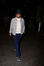 Irrfan Khan Spotted At Airport on 18th July 2017 (16)_596ed7bcc5ec0.JPG