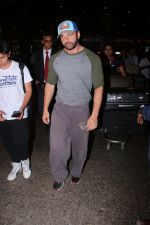 Sohail Khan Spotted At Airport on 17th July 2017 (22)_596ed8044d8c3.JPG