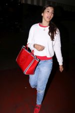 Gauhar Khan Spotted At Airport on 20th July 2017 (18)_5970dcfc2e1de.JPG