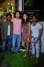 Tiger Shroff, Disha Patani attend the Hair Studio launch of celebrity hairstylist Amit thakur called Manemaniac on 20th July 2017 (2)_59718ae940c80.jpg