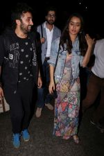 Shraddha Kapoor Spotted At Airport on 22nd July 2017 (21)_59730d46cde4f.JPG
