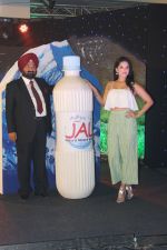 Sunny Leone at the launch of new product Jal from Torque Pharma on 23rd July 2017 (21)_5974821043323.JPG