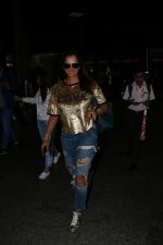 Sania Mirza Spotted At Airport on 26th July 2017 (8)_59789fabdcd4e.JPG