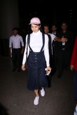 Jacqueline Fernandez spotted at airport on 29th July 2017 (3)_597d5a1d66458.JPG