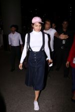 Jacqueline Fernandez spotted at airport on 29th July 2017 (4)_597d5a1e392b0.JPG