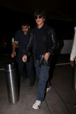 Shah Rukh Khan spotted at airport on 29th July 2017 (7)_597d5adc2bd00.JPG