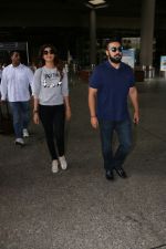 Shilpa Shetty, Raj Kundra spotted at airport on 29th July 2017 (13)_597d5af6842bd.JPG