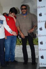 Jackie Shroff at the Launch OF Zanai Bhosle_s iAzre, Apple Store on 30th July 2017 (52)_597eab7fb364f.JPG