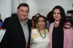 Rishi Kapoor, Asha Bhosle, Poonam Dhillon at the Launch OF Zanai Bhosle_s iAzre, Apple Store on 30th July 2017 (211)_597ead260a813.JPG