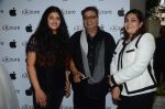 Subhash Ghai at the Launch OF Zanai Bhosle_s iAzre, Apple Store on 30th July 2017 (1)_597ead428966f.JPG