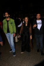Shraddha Kapoor, Ankur Bhatia Spotted At Airport on 4th Aug 2017 (20)_5985c57d9cfce.JPG