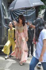 Jacqueline Fernandez On The Set Of Comedy Dangal For A Gentleman Promotion on 7th Aug 2017 (52)_598829657f621.JPG