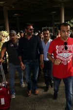 Ajay Devgan Spotted at airport on 8th Aug 2017 (1)_598aa1aaa9764.jpg