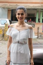 Taapsee Pannu Unveils Health & Nutrition August Issue on 8th Aug 2017 (10)_598aad7bbef0c.JPG