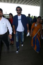 Ranbir Kapoor Spotted At Airport on 12th Aug 2017 (4)_598f3d2be8833.JPG