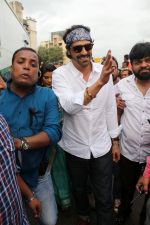Arjun Rampal at the Song Launch Of Film Daddy In Dahi Handi Celebration on 15th Aug 2017 (66)_5993e5e9a20fe.JPG