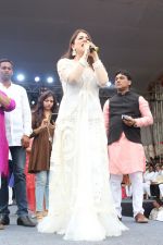 Kainaat Arora at the Song Launch Of Film Daddy In Dahi Handi Celebration on 15th Aug 2017 (48)_5993e64ae1c41.JPG