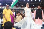 Kainaat Arora at the Song Launch Of Film Daddy In Dahi Handi Celebration on 15th Aug 2017 (71)_5993e65ccc924.JPG
