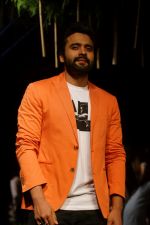 Jackky Bhagnani As A Guest For LFW 2017 on 16th Aug 2017 (9)_599564af91460.JPG