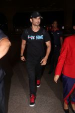 _Sushant Singh Rajput Spotted At Airport on 16th Aug 2017 (1)_59959e6012885.JPG