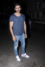 Kartik Aaryan at the Special Screening Of Film Partition 1947 on 17th Aug 2017 (143)_5996accaa5e31.JPG