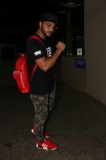 Raftaar Spotted At Airport on 19th Aug 2017 (8)_599924ccd1f5e.JPG