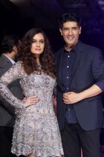Dia Mirza as Guest For Manish Malhotra At LFW Winter Festive 2017 on 20th Aug 2017 (65)_599aa2849ba15.JPG